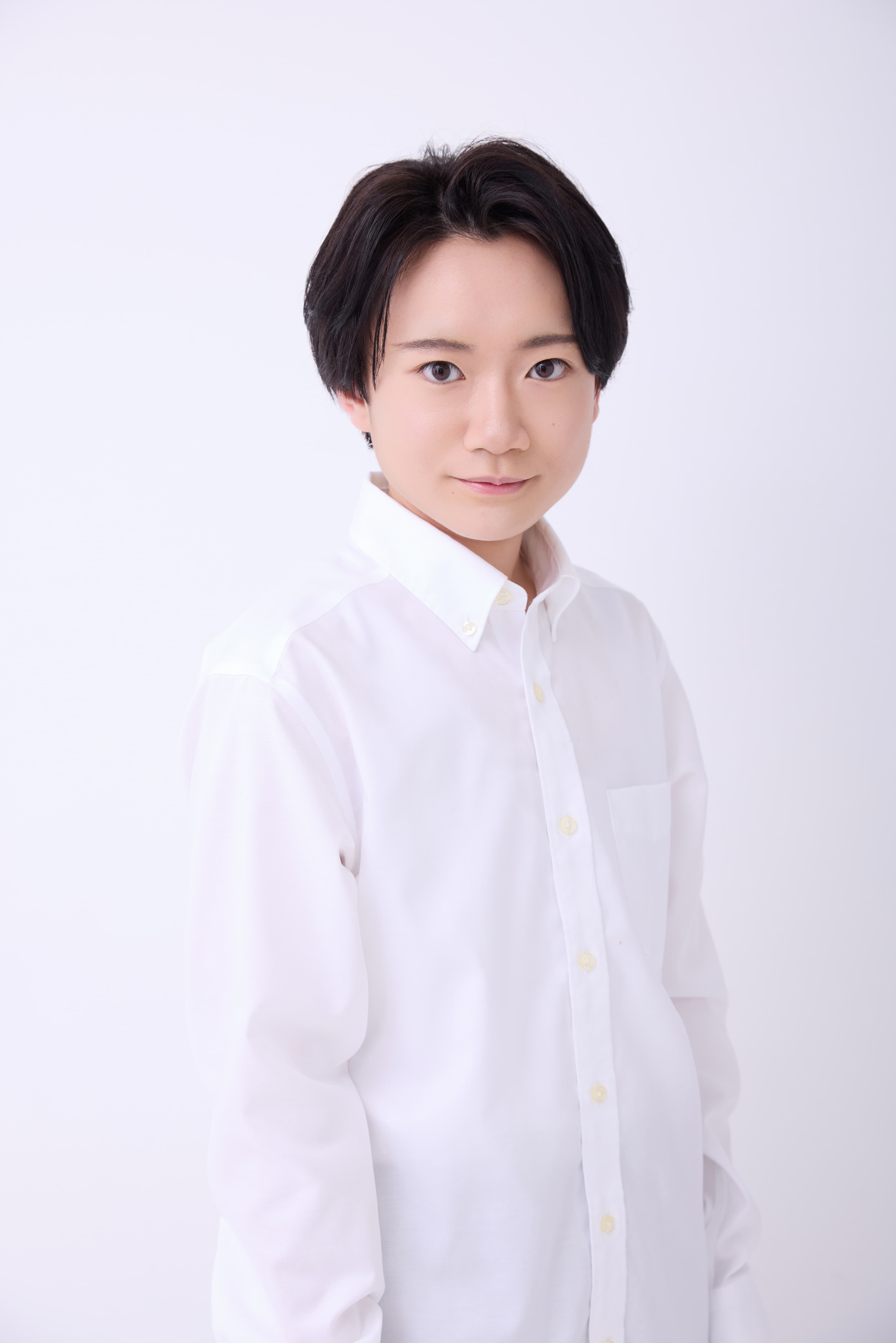 秋庭 凌